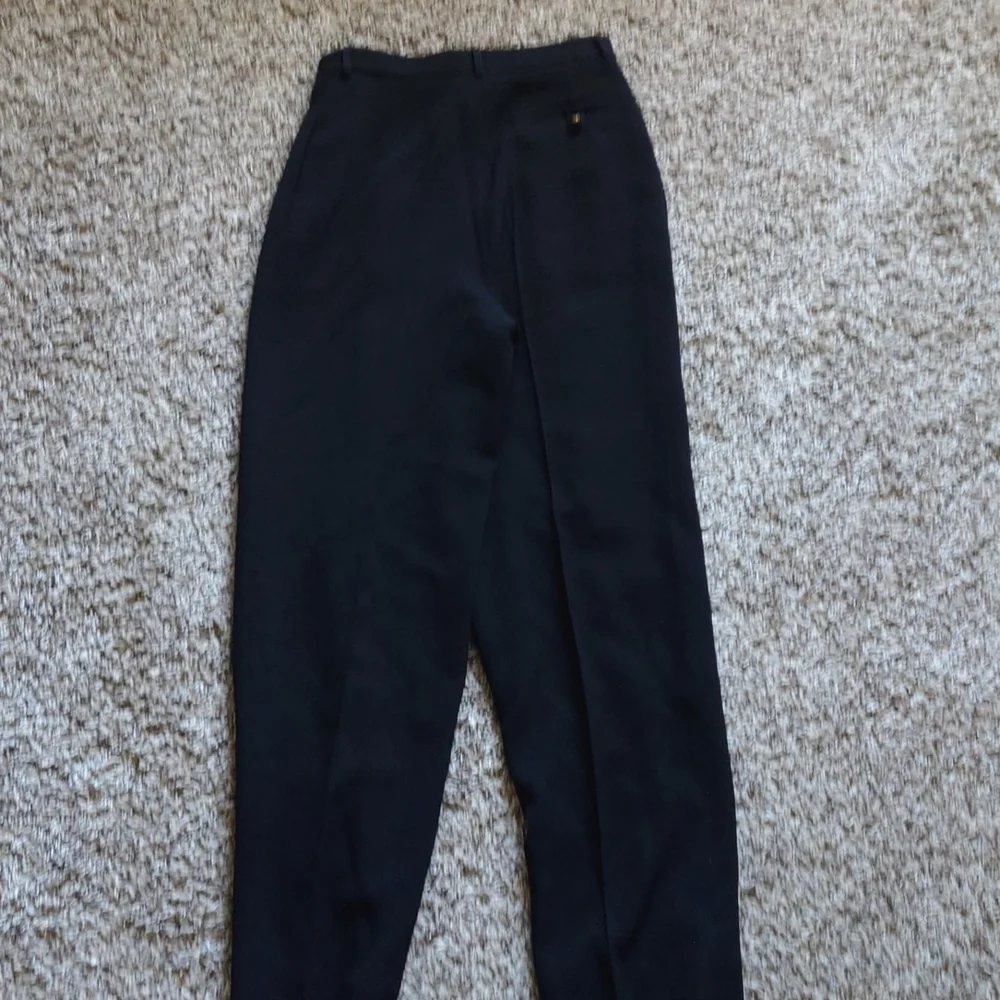 Vintage CHANEL pleated black dress pants - Picture 4 of 16